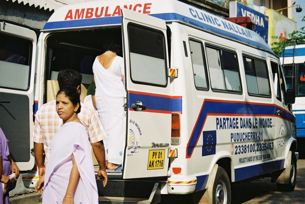 ambulance loueÌe aÌ€ clinic nallam